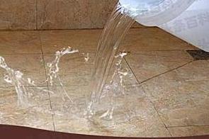 沈河漏水维修 免砸砖防水材料该如何施工